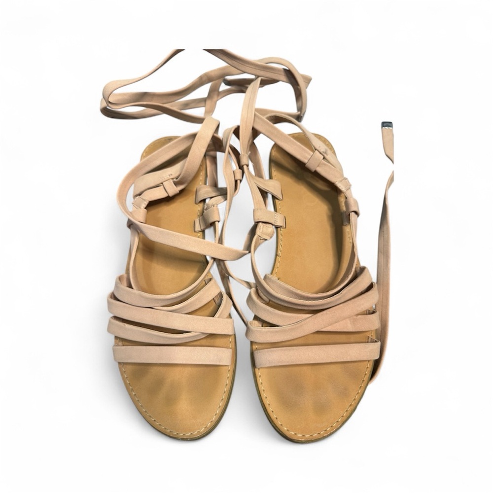 Elegant Tan Strappy Sandals